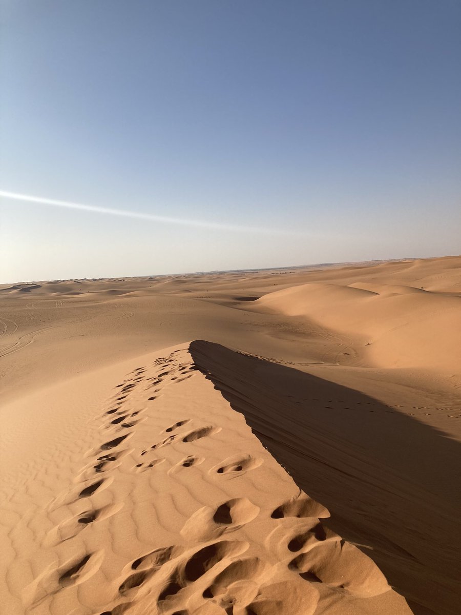 AnuEerika's tweet photo. Loved this peaceful sunset outing to #redsanddunes 🇸🇦There's stunning nature in and around #Riyadh @visitsaudi @FinlandinKSA https://t.co/OXpEVa2BjI