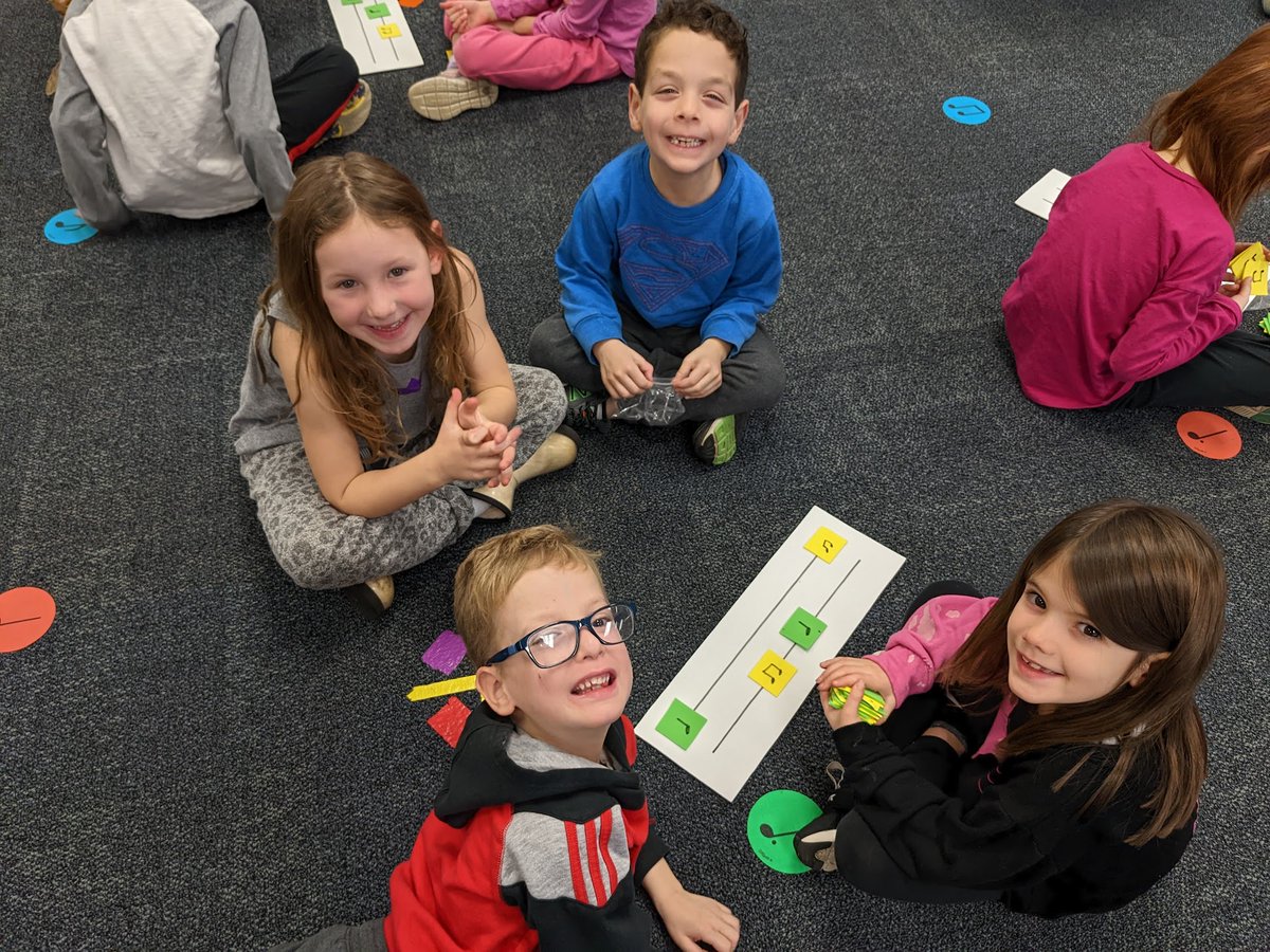ecrutchfield112's tweet photo. 1st graders created their own melodies using quarter & eighth notes with the pitches sol & mi on the 2-line staff this week @WayneThomasscho @MissSprowls2022 @MissWoods22 @wt112 #112leads #wtleads #d112teachers https://t.co/kwf7u1RG1O