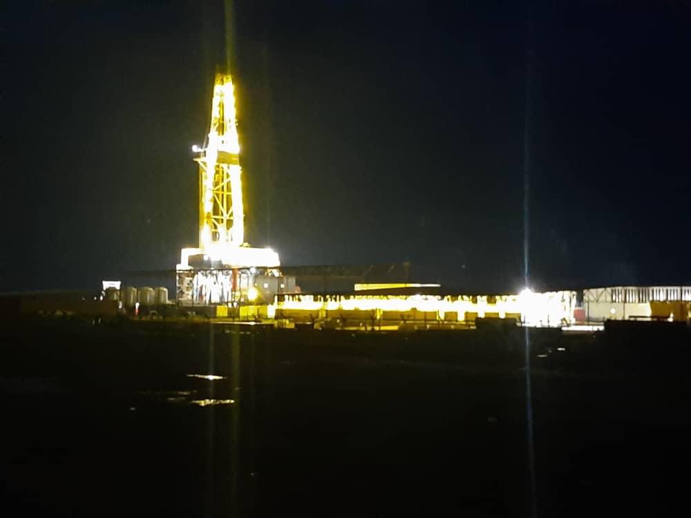 Cathiewabomba's tweet photo. Mr.President @GabrielObiang please mark your diary in advance -2025 for Uganda’s first oil! 😊
Congratulations @GabrielObiang 
@nj_ayuk hopefully you too will be here to celebrate with us #FirstOil2025 https://t.co/ZYb3phWSgK