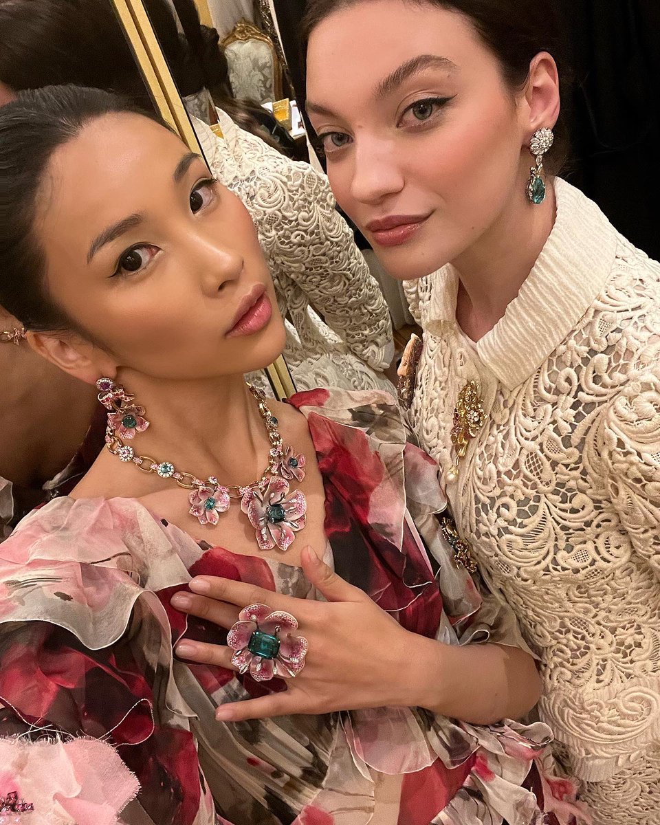 ChrissyJin's tweet photo. #tbt So grateful to be part of the #DGfamily #ciaokim @dolcegabbana @MilanWeek https://t.co/8o3tUlzhO3