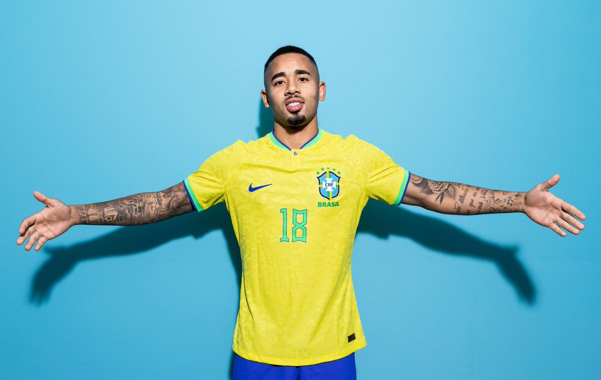 franciscopaul0's tweet photo. Gabriel Jesus em Copas do Mundo:

🏃‍♂️ 8 Jogos
⚽️ 0 Gols
🅰️ 1 Assistência
🦶 11 Finalizações 
🥅 2 Finalizações no gol
🧙‍♂️ 1 Oportunidade de gol criada
🛡 8 desarmes/roubadas de bola

80% de precisão nos passes
50% de acerto nos dribles https://t.co/99FlyuADuO