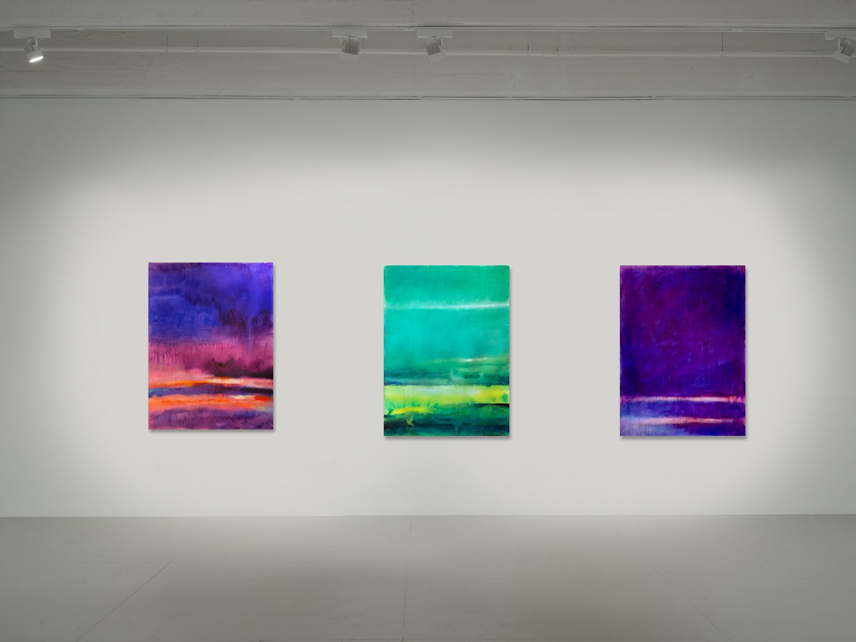 robertberry's tweet photo. "What Might Have Been", curated by Hayley Ferber, at Robert Berry Gallery!⁠ This installation view is Gosha Karpowicz's work!⁠
.⁠
#WhatMightHaveBeen #art #artwork #abstract #abstractart #painting #contemporaryart #contemporarypainting #contemporary #artoftheday #gallery https://t.co/pSchU75e9Q