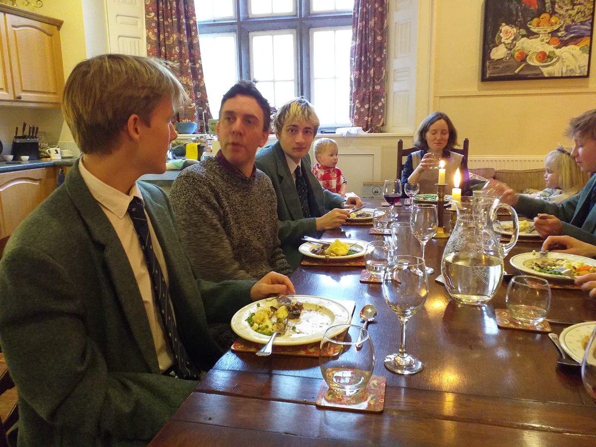 CollPatchells's tweet image. Thanks to Mrs Thomson for a delicious lunch, to Mr Dowkes and Fr Stephen for their company, and to Archie, Simon, Constantin and Alexander for their excellent conversation. Always a delight to host Sunday lunch for the lads. #distinctlyglenalmond
