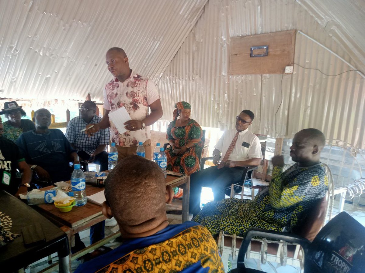 kwara4obi's tweet photo. Mr Aloysius Nwora the lead coordinator of all the support groups in Kwara State, pledged the loyalty of all the support groups in Kwara State to Labour Party Chairman and his exco. The meeting ended after four hours of fruitful deliberation. #kwara4obi #NigeriaDecides2023 https://t.co/vaFpnRHovC