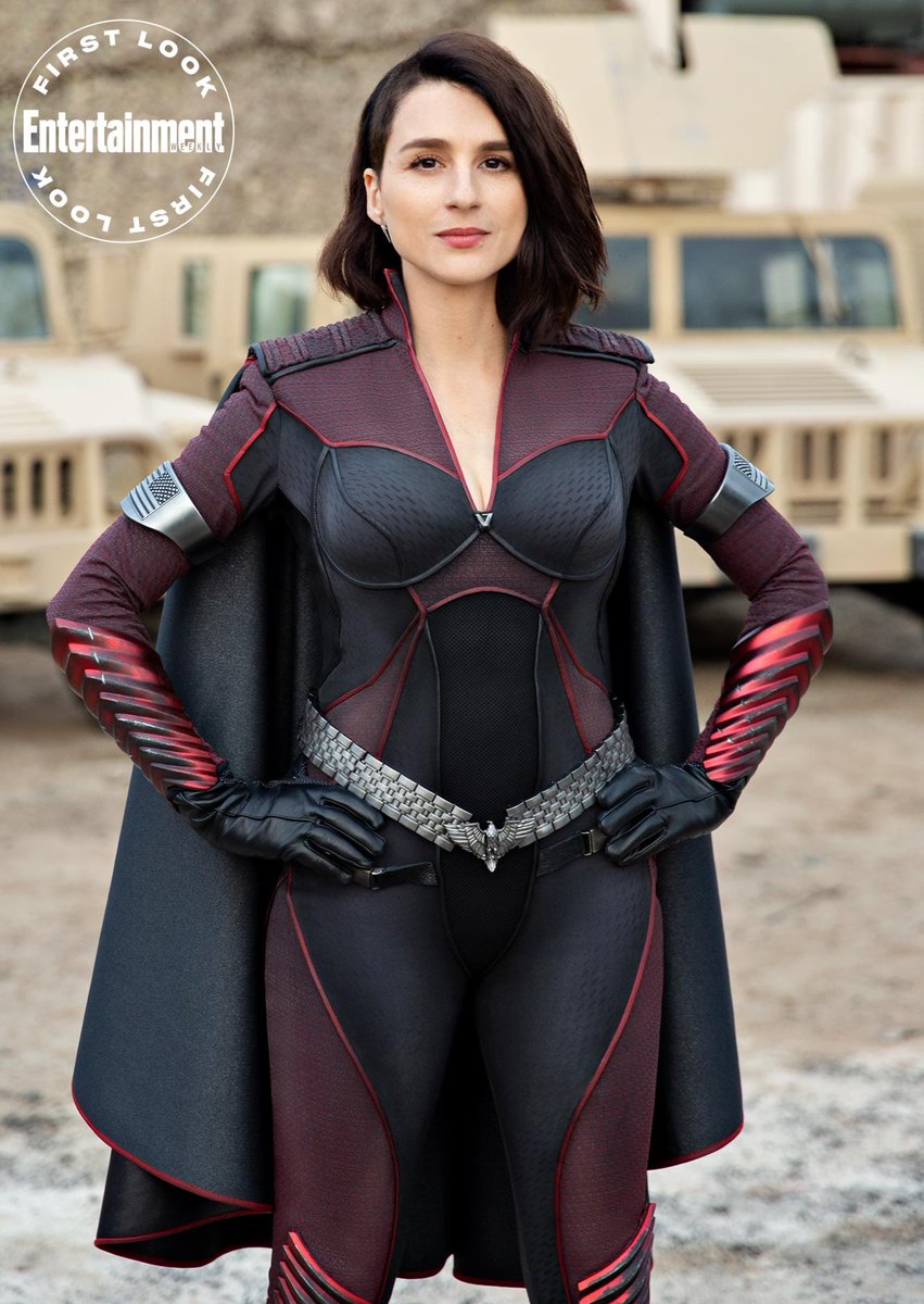 JacobMillerDL's tweet image. A thread of celebrities’ favorite super heroes from #TheBoys 🧵

1. Kanye West’s favorite super hero is

🥁
🥁
🥁

STORMFRONT! ⚡️