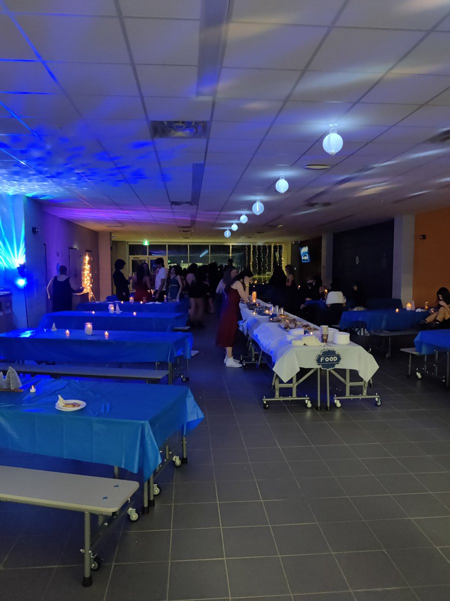 Mackenzie_D_Ash's tweet photo. KSS semi-formal "under the northern lights" ✨🌌 We are proud of our students for the many hours they put into planning this event (complete with a Kahoot). Thank you to staff and student volunteers for their help 🐾 @KSS_ldsb https://t.co/WSs9LGx3gg