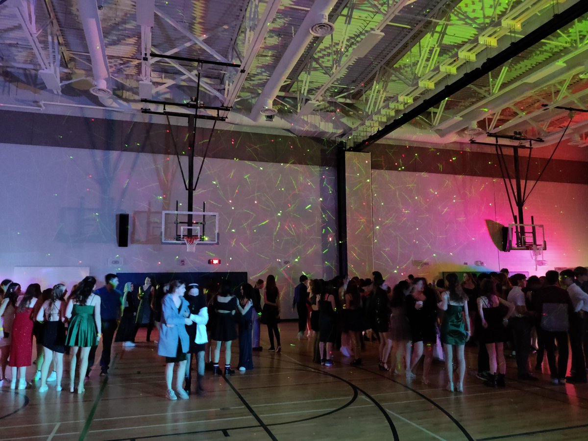Mackenzie_D_Ash's tweet photo. KSS semi-formal "under the northern lights" ✨🌌 We are proud of our students for the many hours they put into planning this event (complete with a Kahoot). Thank you to staff and student volunteers for their help 🐾 @KSS_ldsb https://t.co/WSs9LGx3gg