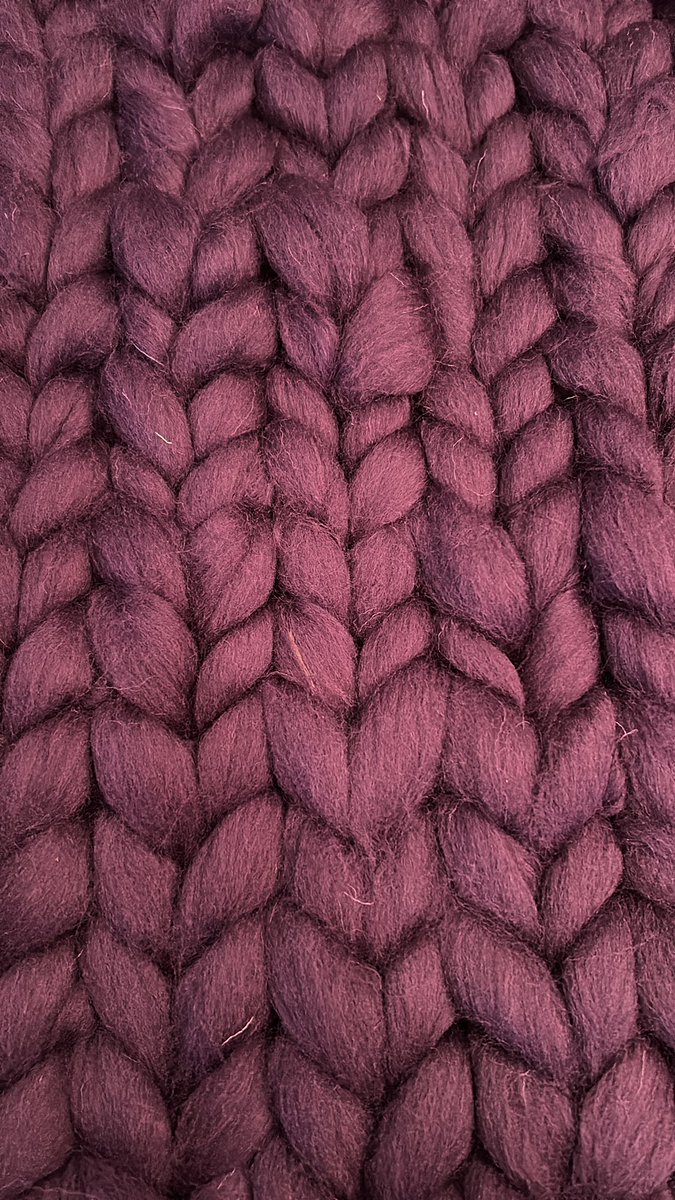 jjhorsey10's tweet photo. Finished! It’s not perfect to look at, but it is a perfect blanket when you’re reading a book, want to get warm or just want to feel better. #merinowool #loomweaving #needmorepractice https://t.co/7hjbLF0tHK