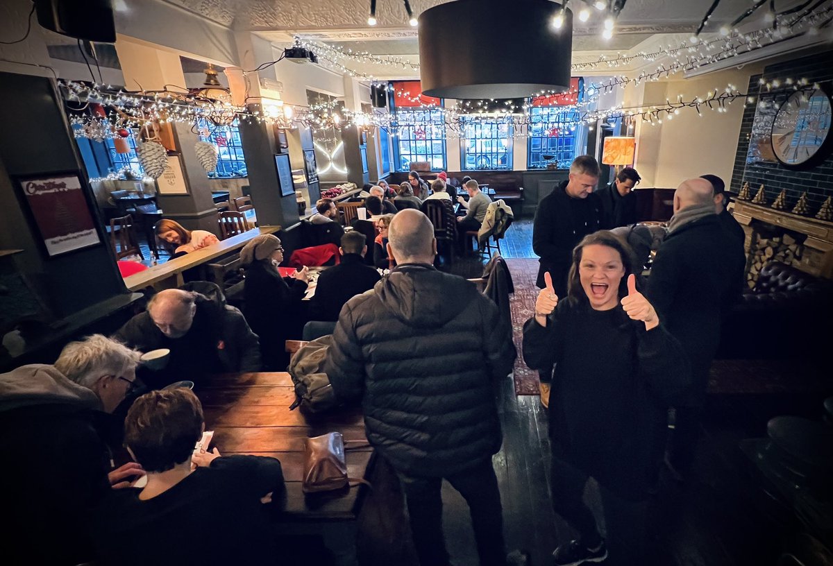 Wish4Labour's tweet photo. This #SmallBusinessSaturday we were supporting local businesses on #PortlandRoad #Hove with a team lunch at the pub & a Christmas wreath from the flower shop. Please spend local & help build our #communitywealth https://t.co/Cpzam8zBFi
