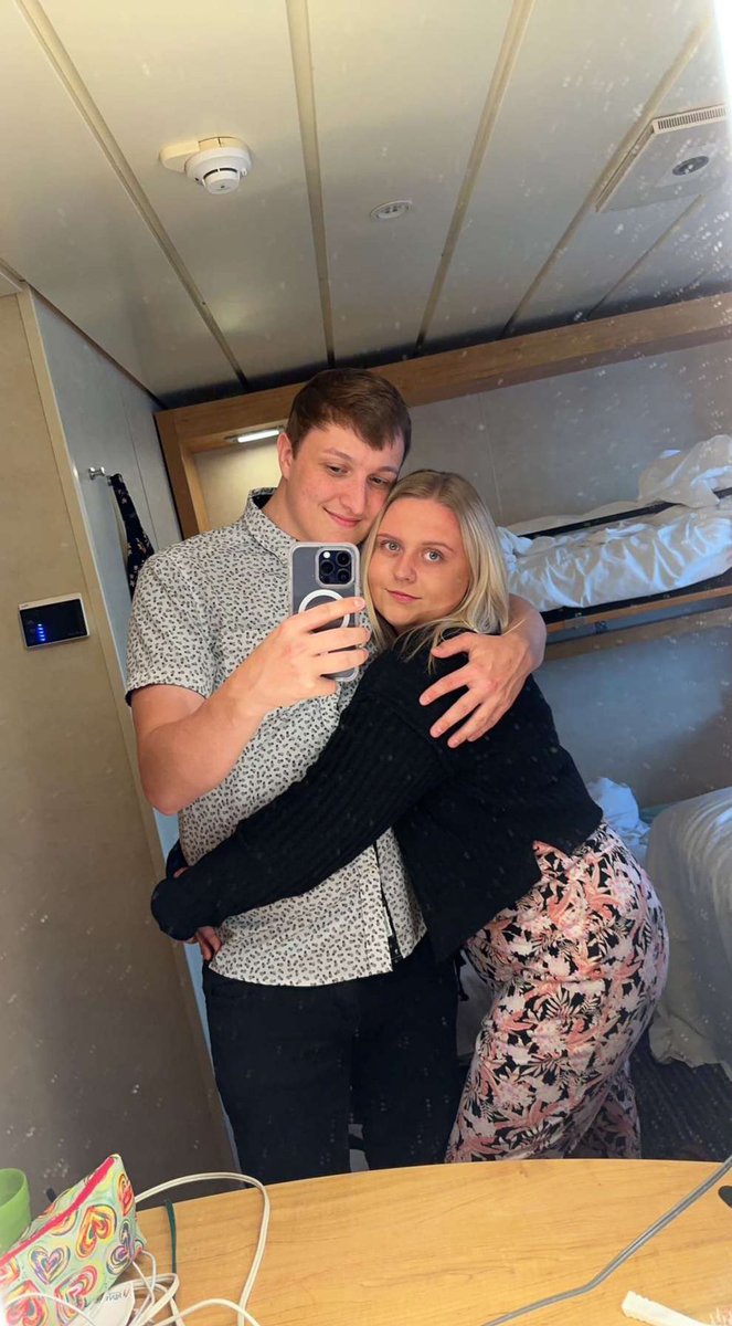 griffiinn's tweet photo. happy 1 year to my amazing girlfriend!! thank you for always being by my side through thick and thin. i can’t wait to do life with you!! here’s to 1 year and many more to come. i love you so much!! ❤️❤️ https://t.co/JjbANZl25I