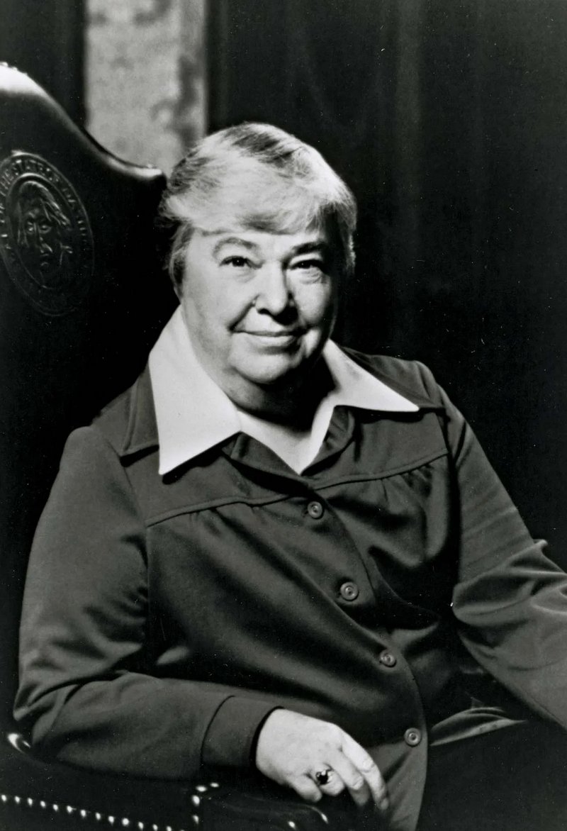 Dixy Lee Ray, a marine biologist whose scientific papers and research on marine invertebrates led to public television programs, was born today in 1914. She was appointed to the Atomic Energy Commission and elected as Governor of Washington in 1976. britannica.com/biography/Dixy…