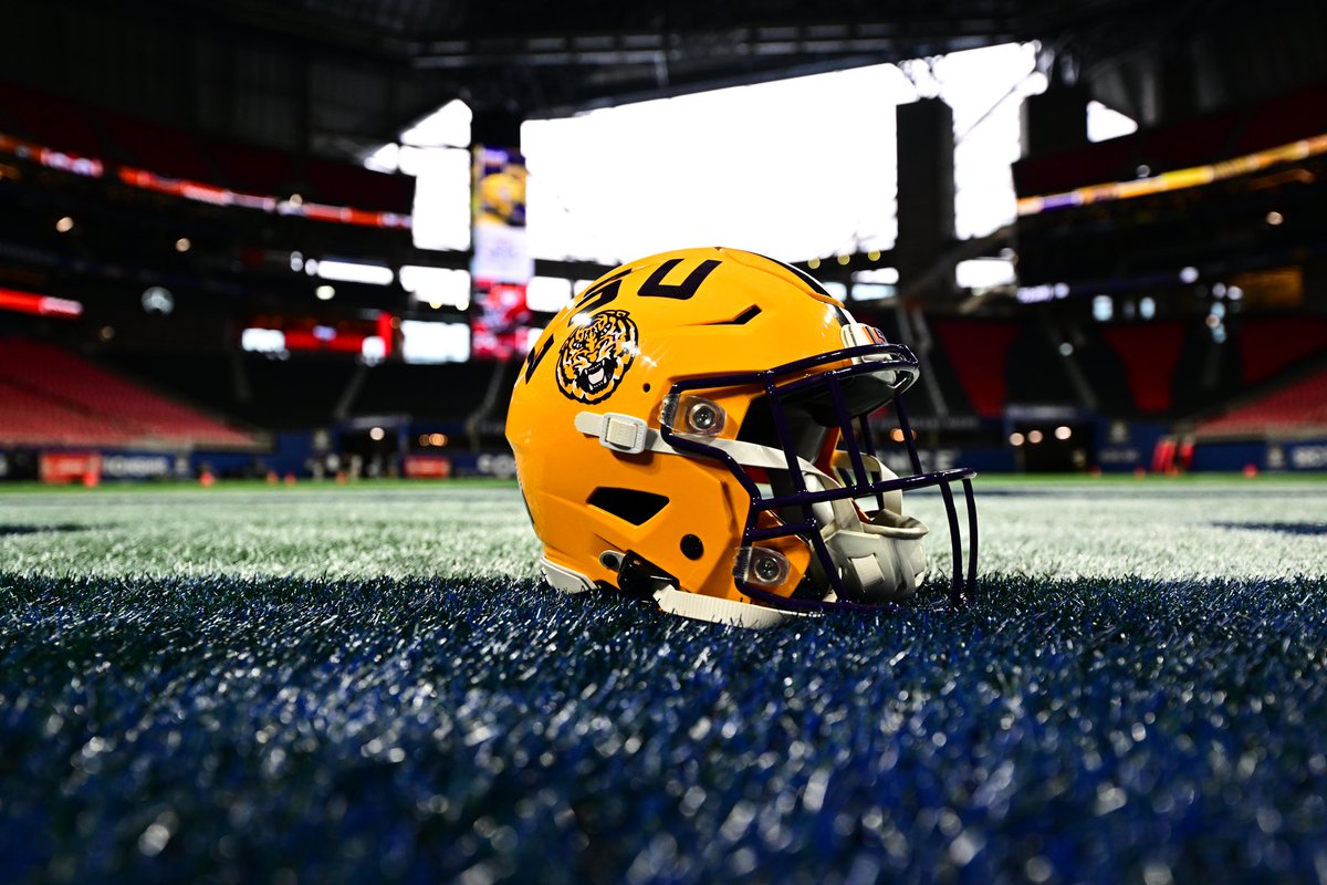 LSUfootball's tweet photo. 📍Where Champions Are Crowned https://t.co/SCdTkxq60t