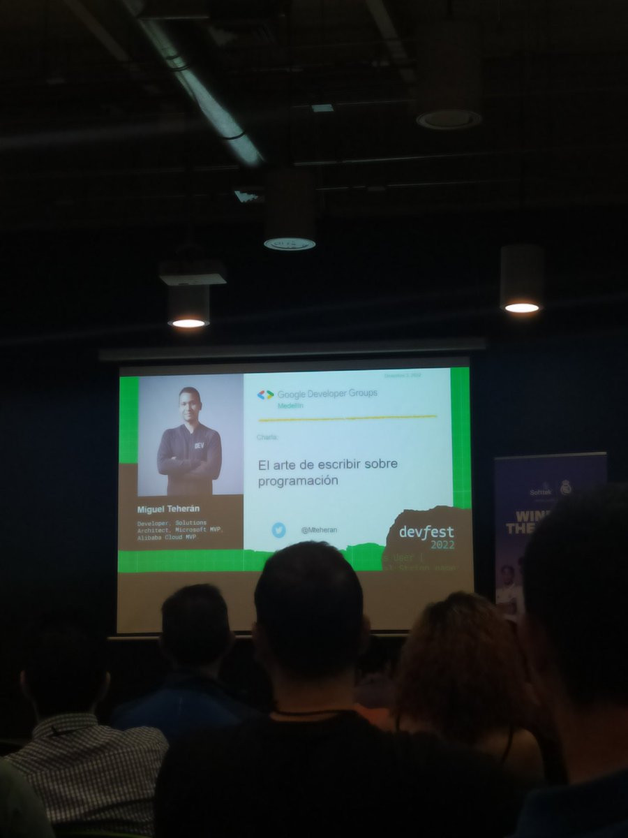 growthvale_'s tweet photo. El arte de escribir sobre programación
Por: @Mteheran
"Escribir sobre tecnologia es tener el reto de Simplificar temas complejos en pequeños articulos"
#DevFestMed22 #gdgmed @gdgmed https://t.co/ucIus4fVr4
