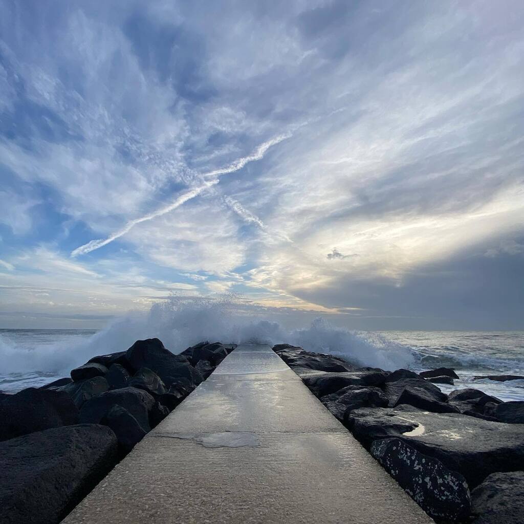 Il mare in inverno ...
#ostia #lamiaostia #xmunicipio #sea #sky #clouds #roma #romatoday #vivoroma
#picoftheday #photographer #world_shotz #ostialovers #photography 
#roma_photogroup #rome_photo
#lazio_illife #seaside #volgoroma 
#lazio_photogroup #lazio_in_grande
#thehub_la…