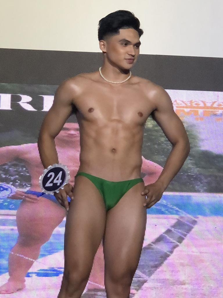 thexmodeph's tweet photo. Contenders for Manila Finest Hunk today Dec. 3... felix bakat extravaganza.

Photos from correspondent Aaron. https://t.co/h0Zxml3tYC