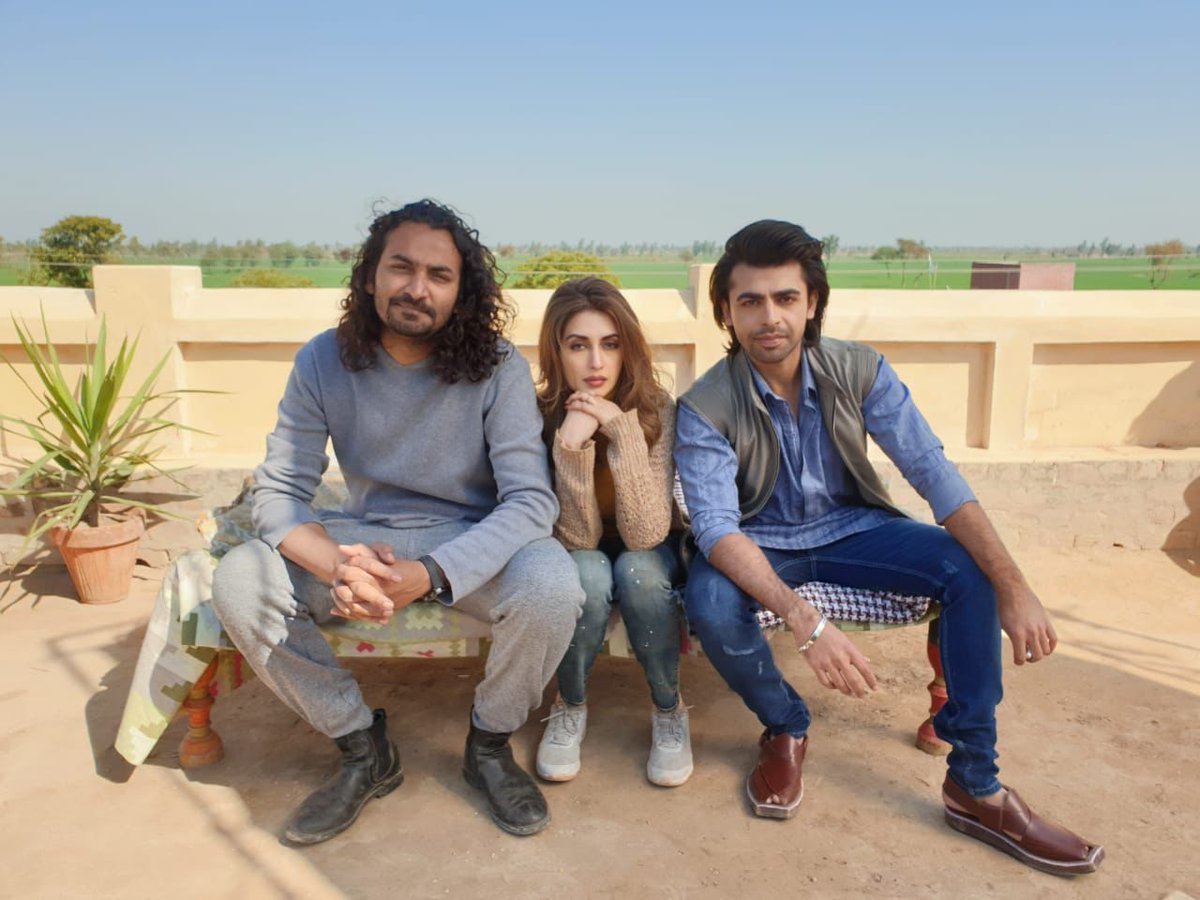 LFI_Lollywood's tweet photo. Some BTS pictures of magnificent Cast of #TichButton Film Running Successfully all over the World.
#FarhanSaeed #FerozeKhan #SonyaHussyn #Imanaly #aryfilms #shootingstarstudio #salmaniqbalfilms #madeinpakistan
#qasimmureed #roohafzago #redisthenewgo
#tichbuttonfever https://t.co/taV8TTsIaG
