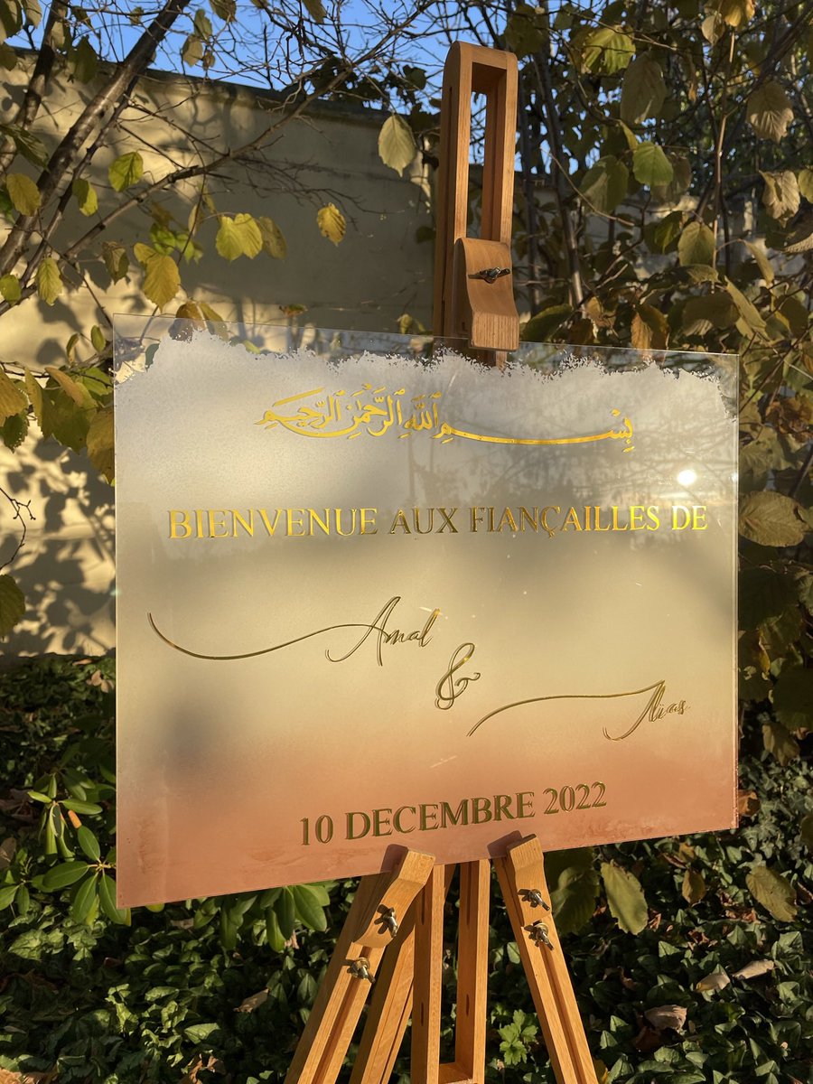 albcreation_'s tweet photo. Sublimez votre mariage et gardez en un magnifique souvenir avec cette plaque de bienvenue ✨🤍
Entièrement personnalisable 
IG : resinebyb https://t.co/1ANju7YGpY