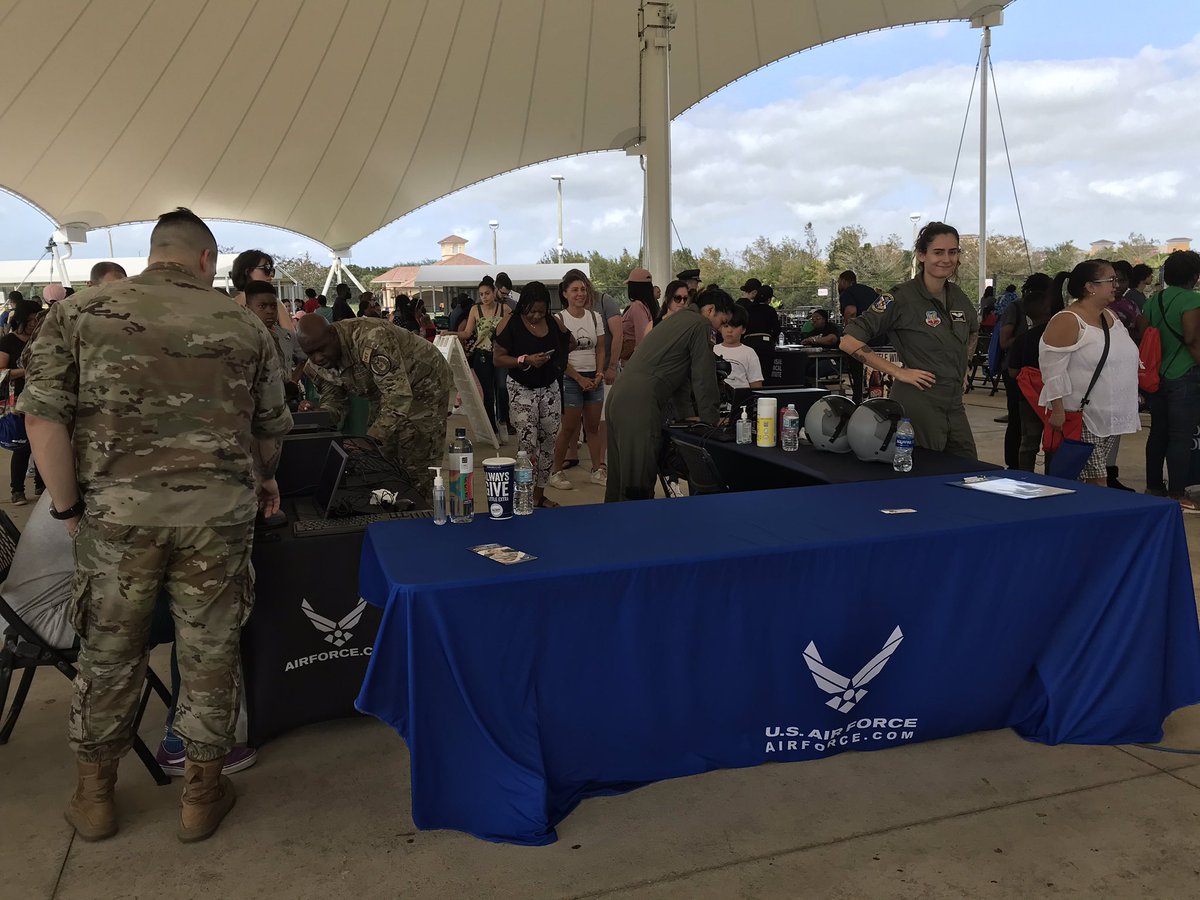 FLLFlyer's tweet photo. It’s a busy day @CityofMiramar’s #AviationExpo2022 & there’s a lot of positive energy taking flight as #plane geeks & future #skyexplorers visit the exhibits to learn more about the #aviation industry. Shout out from #FLL to @AmericanAir @usairforce @uscoastguard & others here. https://t.co/ySlw9F81BJ