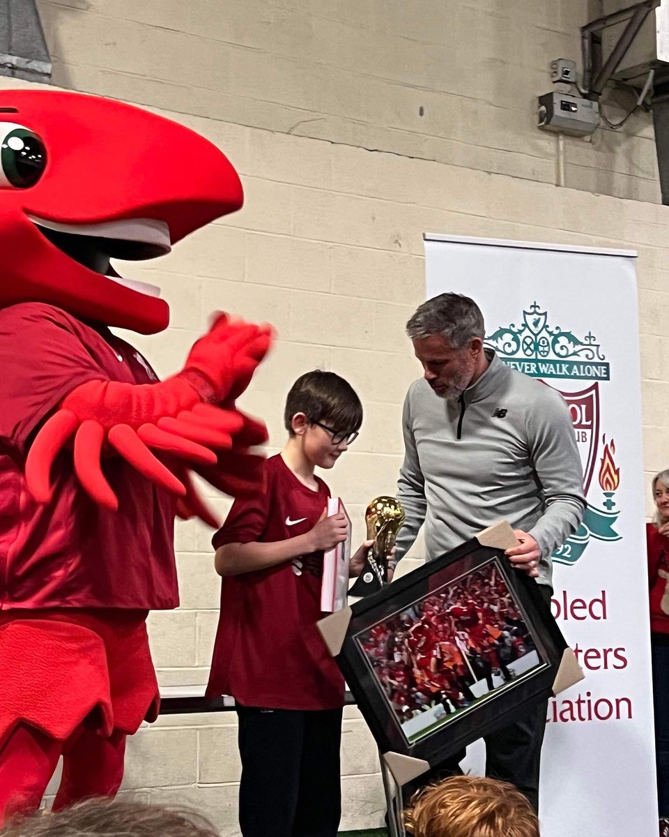 debbie_beard's tweet photo. Wow !! What an afternoon !! @mattbeard02 
A special thank you to the Liverpool FC Disabled Association, Liverpool FC Foundation, Jamie Carragher, Chris Kirkland, Jack Hunter-Spivvy and Niamh Fahey ❤️ #YNWA 
@LiverpoolDSA @LFCFoundation @the_brunny @Carra23 @Niamh_Fahey1 https://t.co/9aqj35PUuw