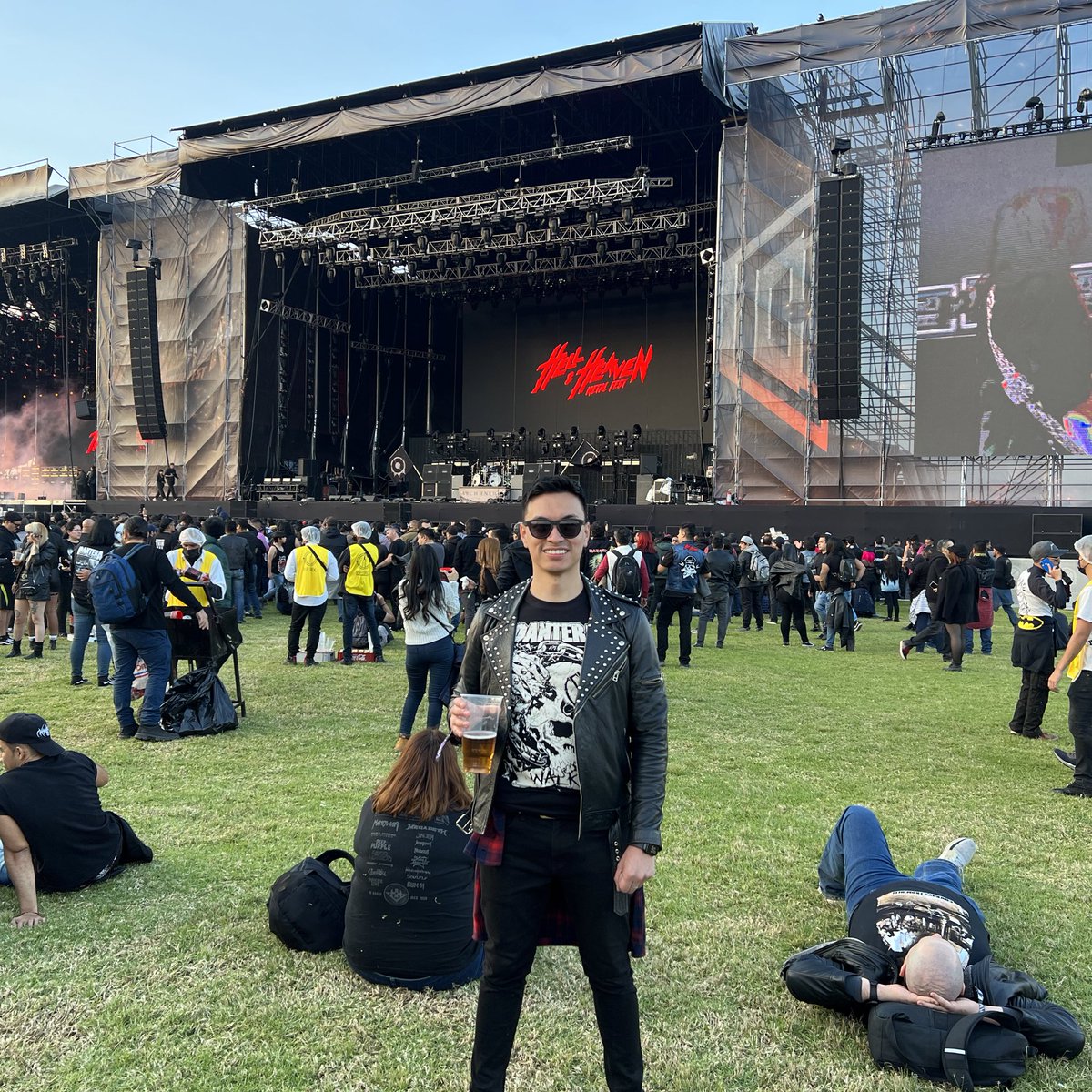 Juandcamago's tweet photo. Cumplí el sueño de ver a @Pantera! Gracias @ZakkWyldeBLS y @skisum por homenajear a los hermanos. Mucha nostalgia y mucho power. #panterareunion https://t.co/Vq5cXmQSr6