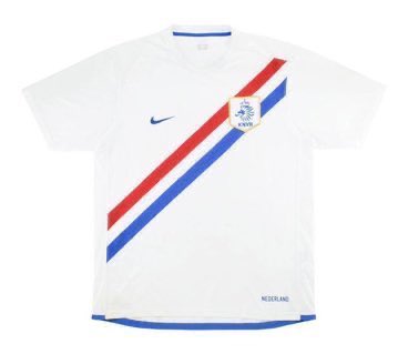 finidi007's tweet image. Round 5
#worldcupkits 
1/2