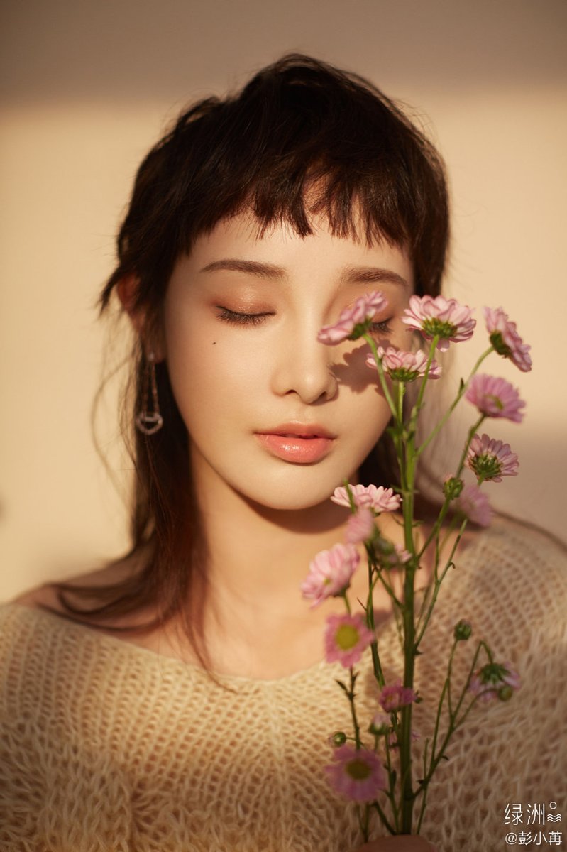 lungloy's tweet photo. 𓆩♡𝐻𝑎𝑝𝑝𝑦🎂𝐵𝑖𝑟𝑡ℎ𝑑𝑎𝑦♡𓆪
   𓆩♡2022👑1203♡𓆪
สุขสันต์วันเกิด #เผิงเสี่ยวหรั่น🎈🇨🇳
ขอให้มีความสุขมากๆ...🎉
สุขภาพแข็งแรง🎊🎁
สวยขึ้นมากเลยค่ะ😁🥰
#เผิงเสี่ยวหรั่น
#PengXiaoRan
#彭小苒
#팽소염
#HappyPengXiaoRanDay
#彭小苒1203生日快乐
#Happy32Birthday
𓆩💛19901203💛𓆪 https://t.co/BJquJuoTL2