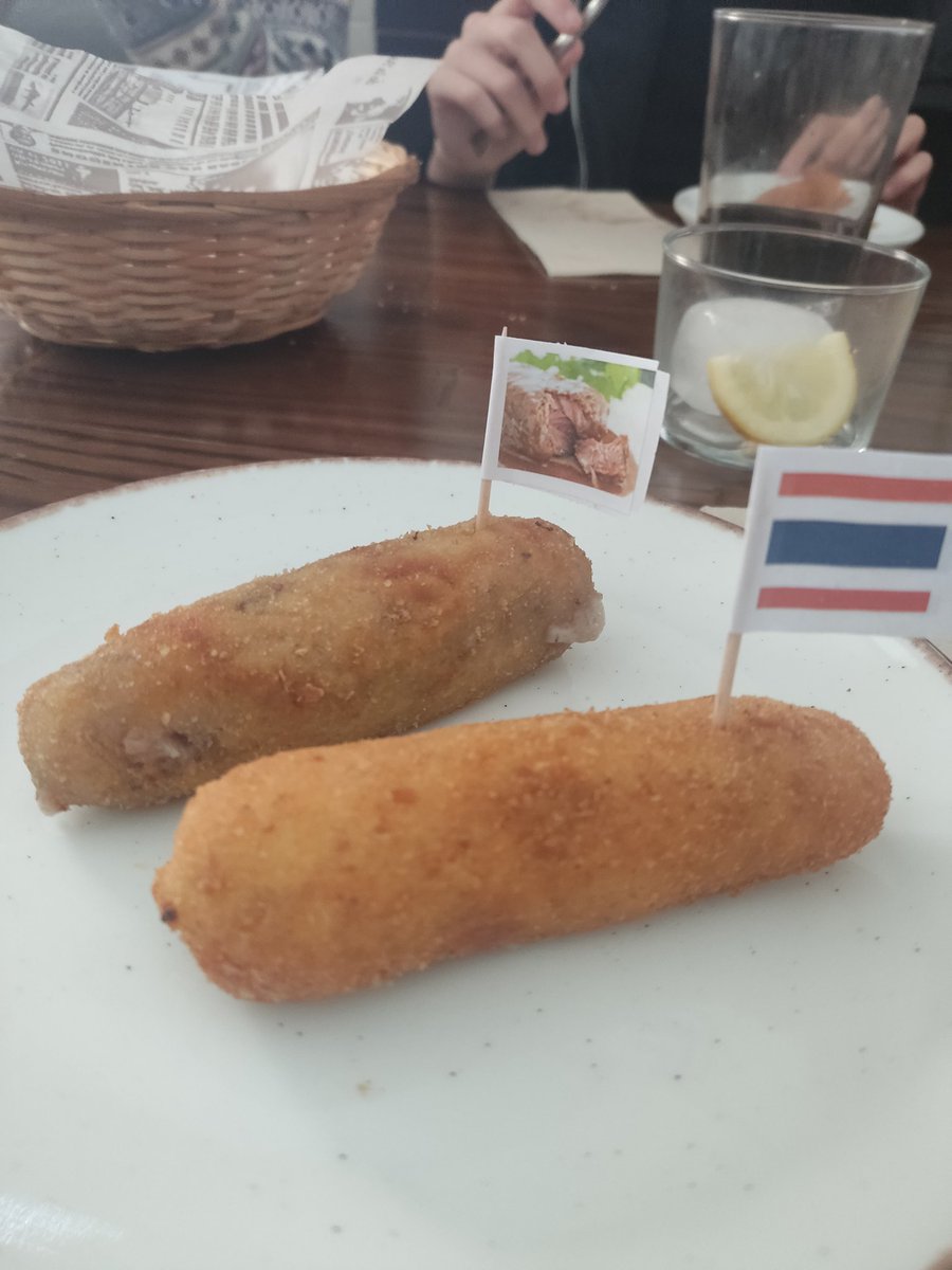 drafteapot's tweet photo. Omg I love croquetas, just so olé!! Living la vida torera 🥰😍🇪🇸🐂💃!!! #SpanishLife #SpainForever https://t.co/InEPoeRgUZ