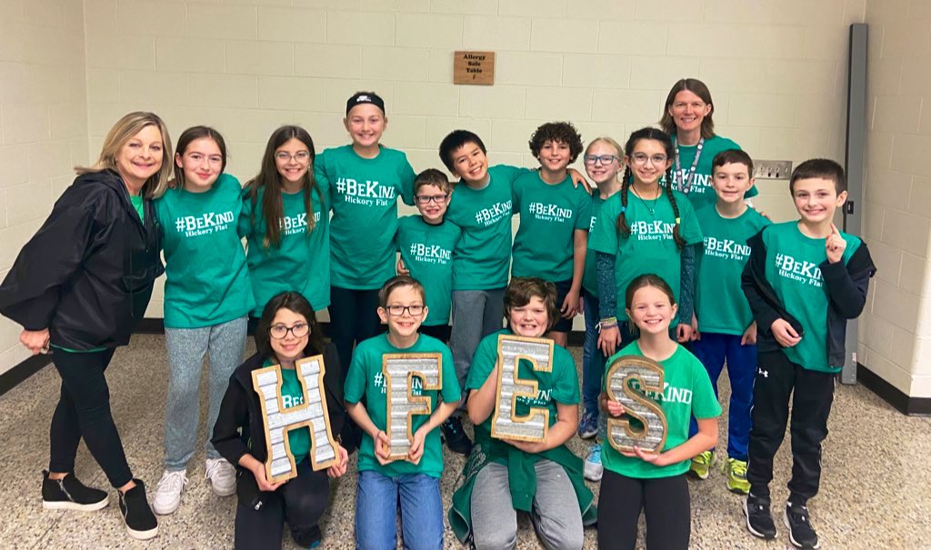 vance_denna's tweet photo. VERY proud of our HFES Math Team! Great job soaring Thunderbirds!!! https://t.co/aoUTfSPuN8