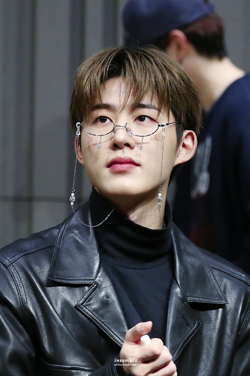 insomnia_bi's tweet photo. 221203 😚
#비아이 #한빈 #KIMHANBIN #BI 
@shxx131bi131 https://t.co/VyA35N5Mg9