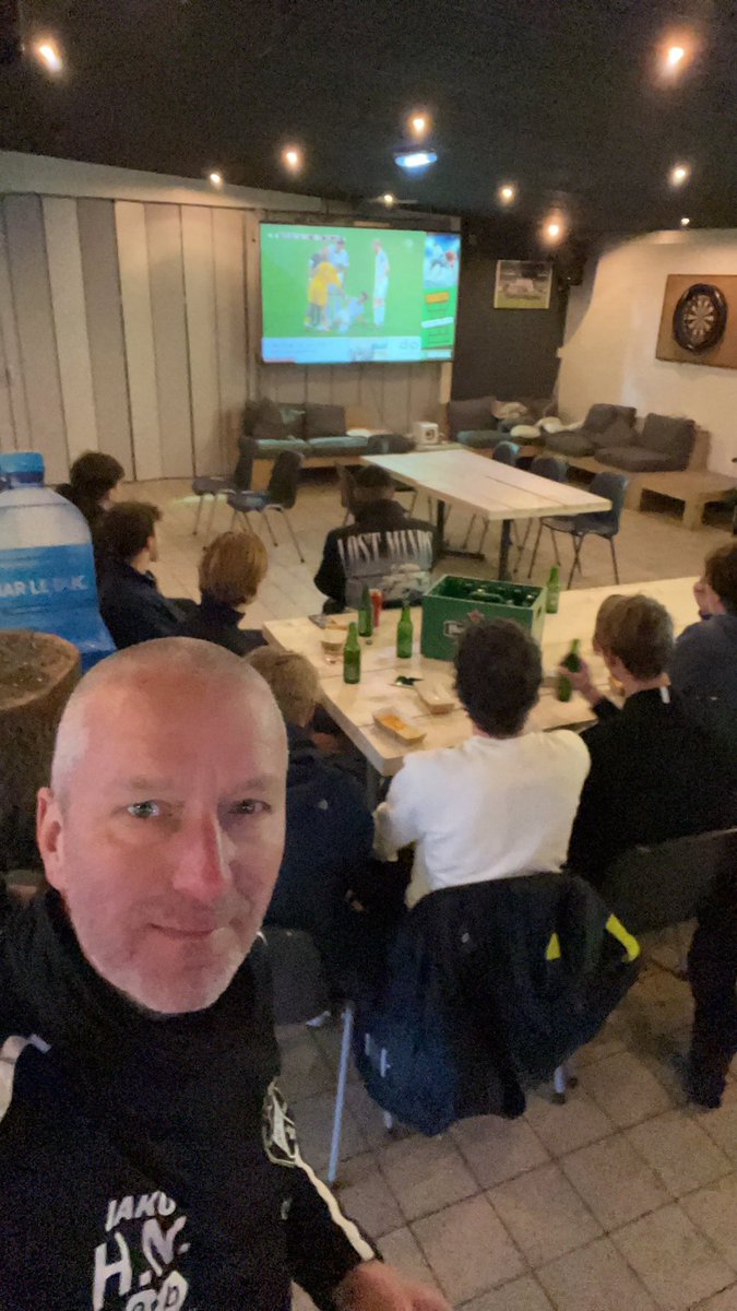 Sugarlight's tweet photo. Vandaag 5-3 winst, volgende week kampioenswedstrijd #vvdrachten #jo19-1 https://t.co/yrYDofz2J0