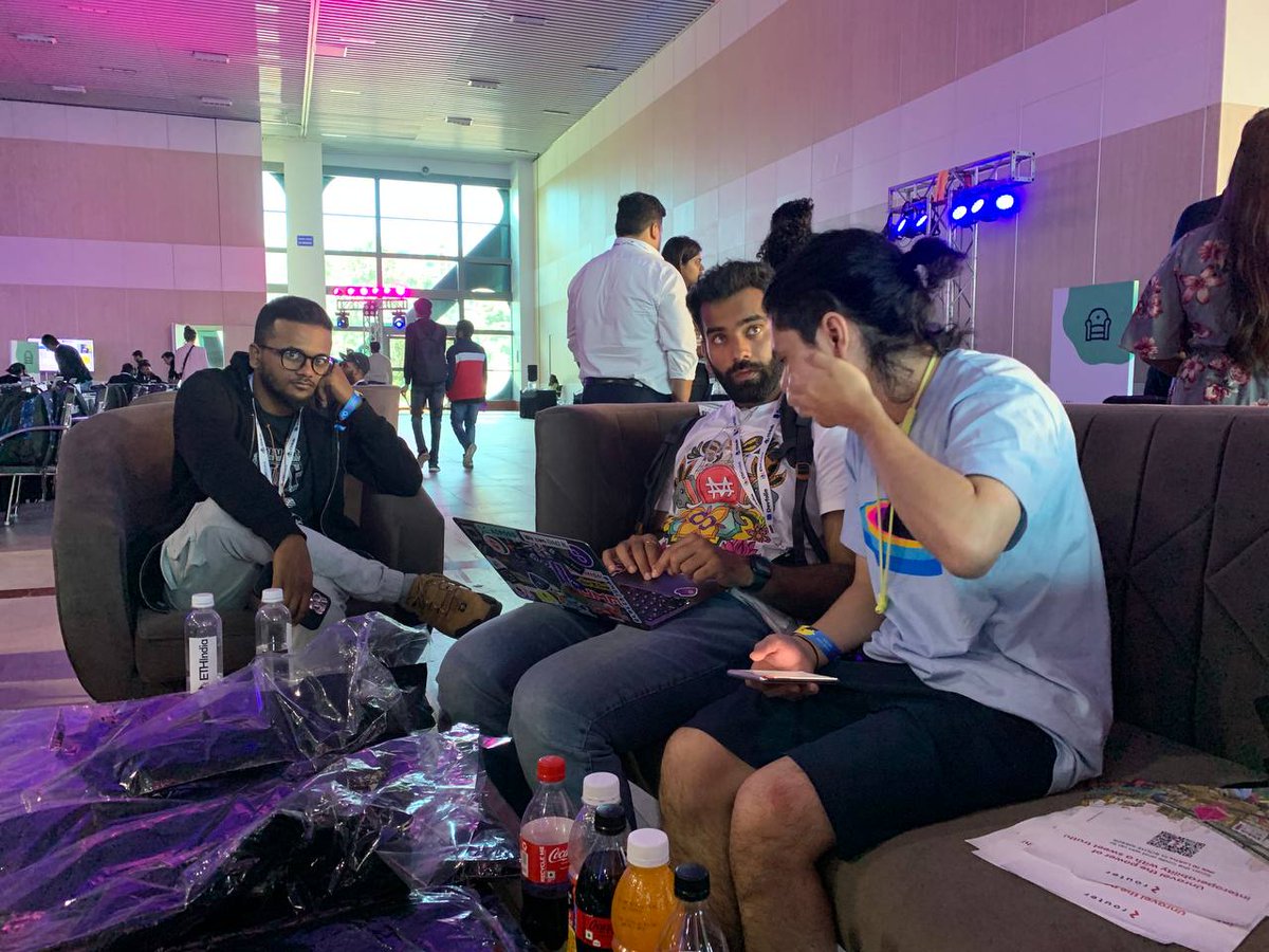 routerprotocol's tweet photo. We are started off our Day 2 at #ETHIndia with interesting conversations on interoperability, building and some swags ๐
@ETHIndiaco @ETHGlobal
#RouterAtEthIndia https://t.co/cMMJT4ABR8