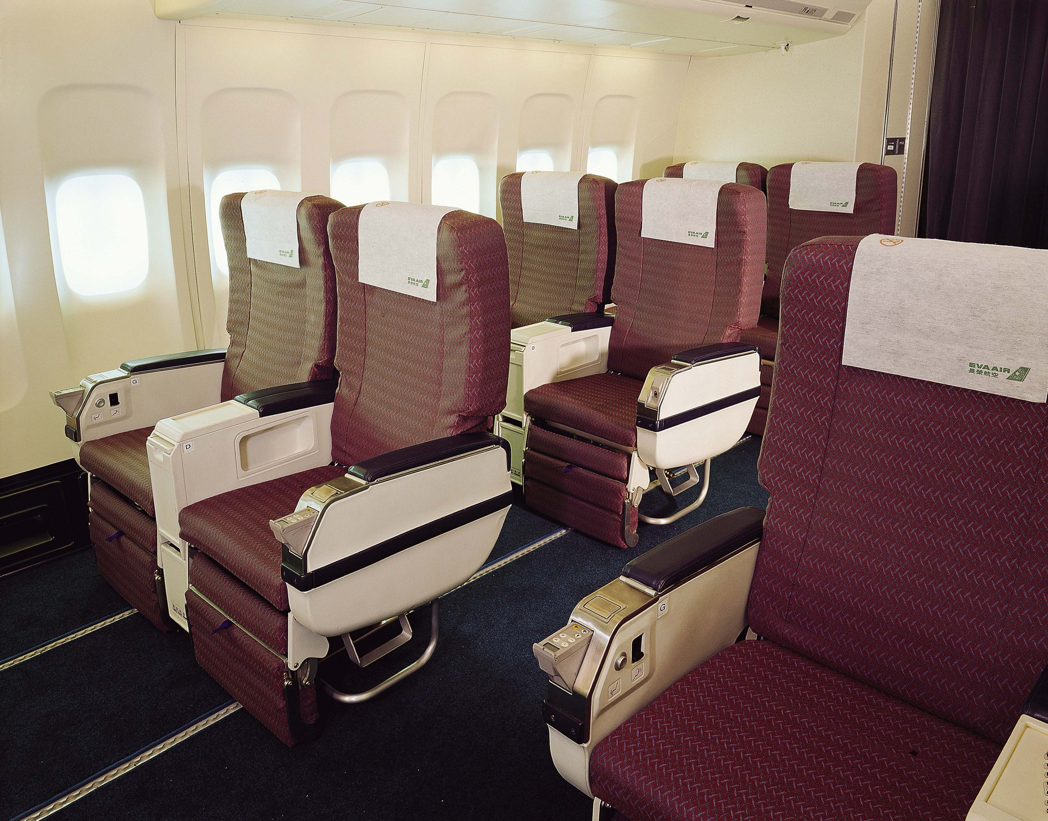 EVA Air on Twitter "EVA Air was founded on Mar 8, 1989, and the first