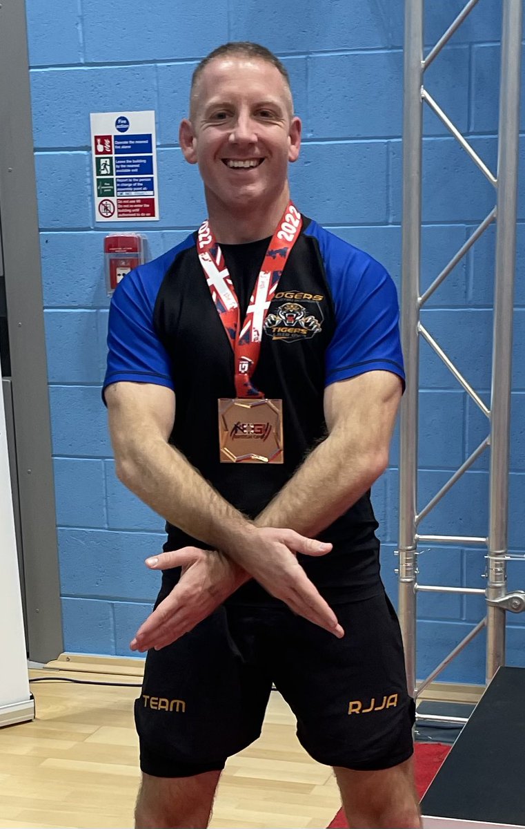 StuJitsu3_16's tweet photo. Couldn’t get the British Open Gold Medal today, but British Brazilian Jiu Jitsu Bronze Medallist still has a nice ring to it.
#TeamRJJA #stujitsu #bjjtwitter https://t.co/opzaBmx1Tz