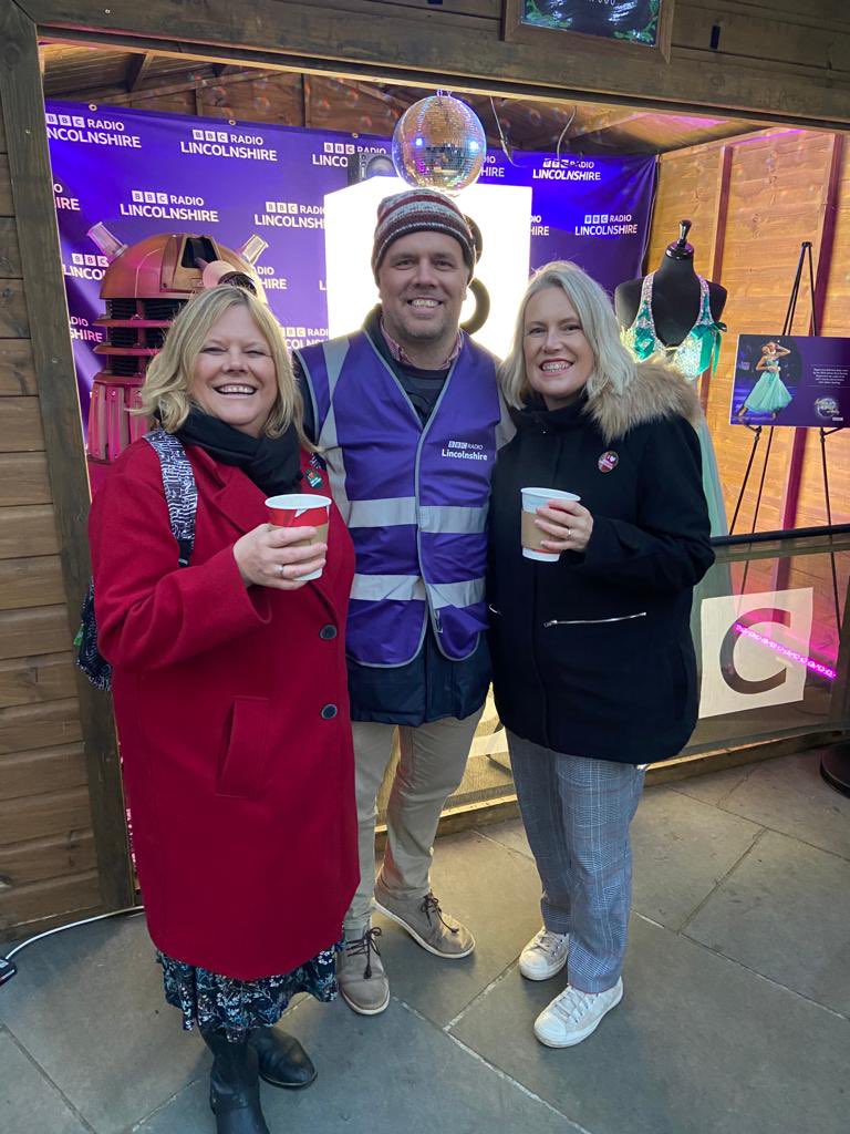 Great few days working and enjoying #LincolnChristmasMarket <a href="/BBCRadioLincs/">BBC Lincolnshire</a> . My sisters even got to meet the legends that are <a href="/Jonobrine/">Jono Brine</a> &amp; <a href="/HJParkhill/">Harry Parkhill | hparkhill.bsky.social</a>! Merry Christmas!!