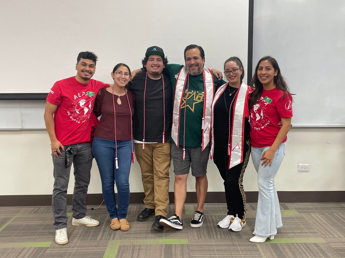 The final meeting of fall 2022 was a huge success! 🎉🎉🎉 We celebrated our grads, heard farewells from the officers leaving the board, and elected the new officers!! 

#alpfa #alpfamilia #students #alpfaunt #untbusiness #professional #elections