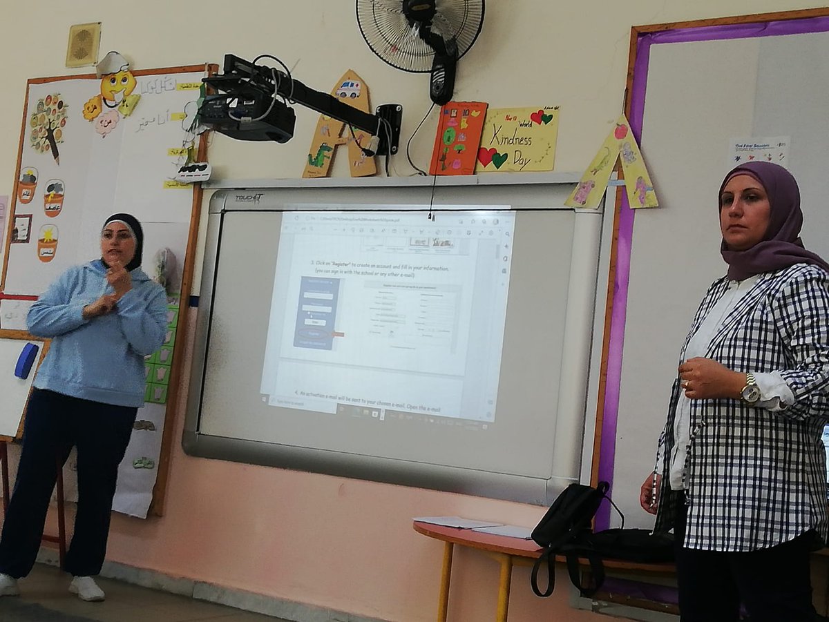 anghamsh88's tweet photo. Who dares to teach must never cease to learn. #professionaldevelopment #life_long_learner @FThaalby @makdawhaschool https://t.co/yY1Qi7xrWk