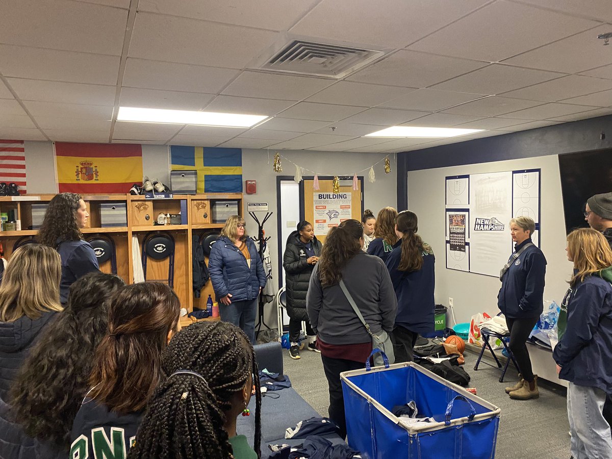 RNS VG on the UNH tour of campus and now at the women’s game .