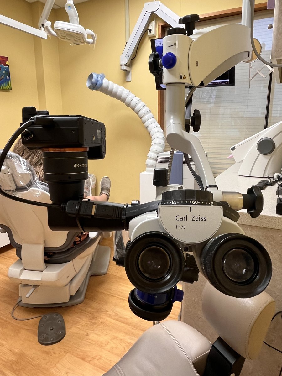 fritchbeetle's tweet photo. Every time I’m at a dentist’s office, I’m delighted to see Zeiss lenses.
#RelatedDiversification https://t.co/9oZK4kpu5k
