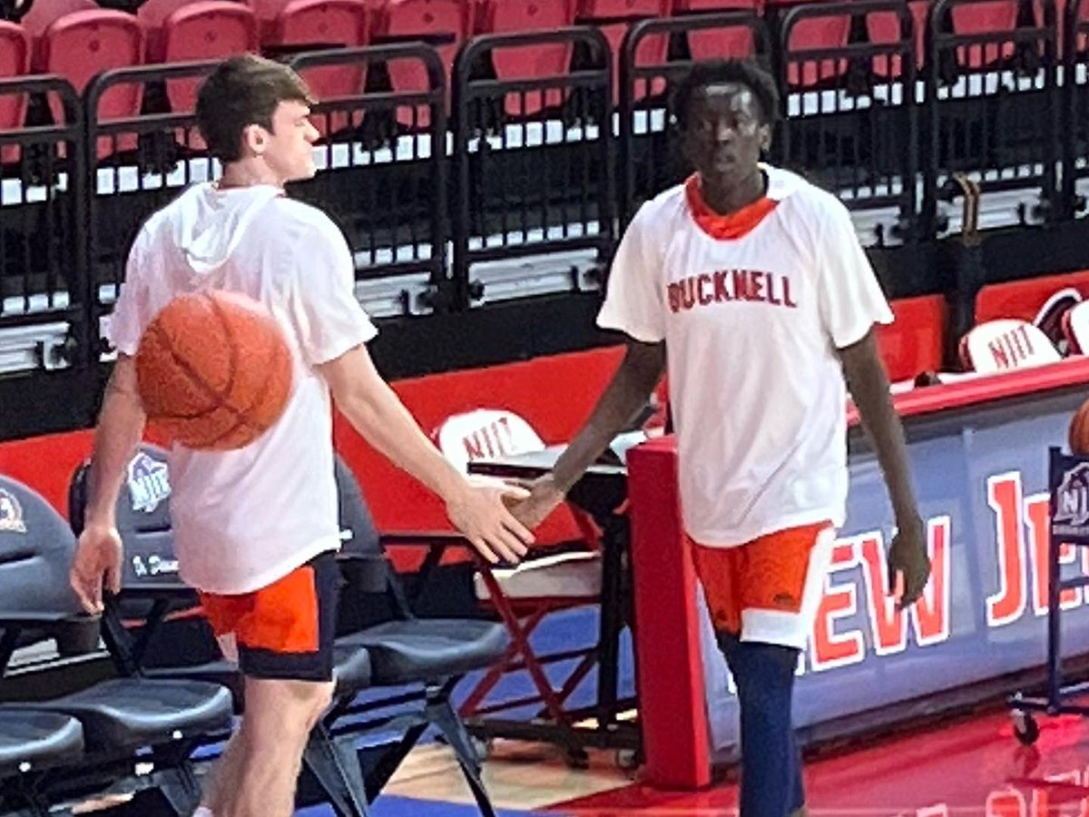 Bucknell_MBB's tweet image. Pregame warmups at the WEC. Bison and NJIT coming up at 2 p.m. on ESPN3 and The Valley 100.9 FM. #rayBucknell #TheBisonWay