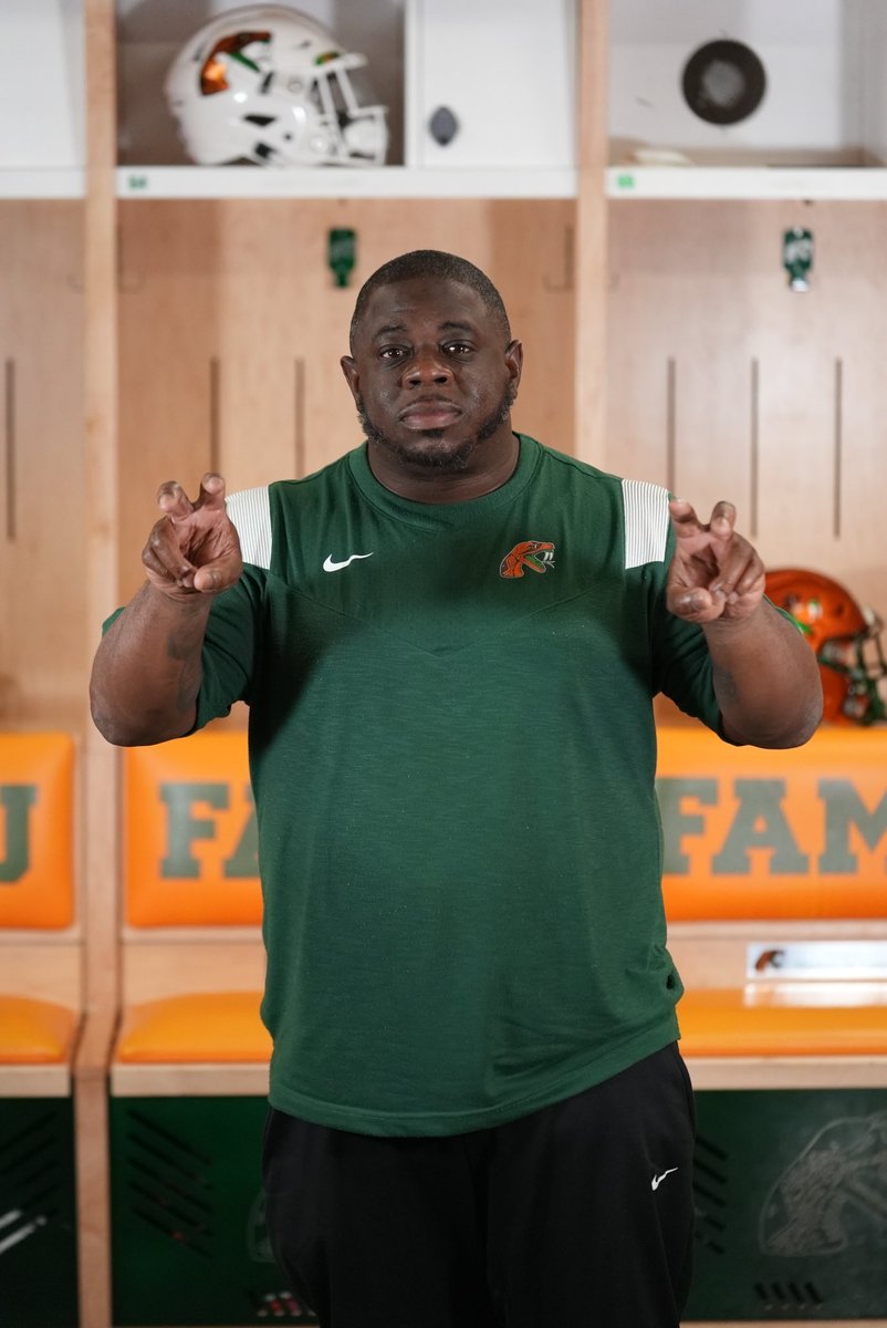 Coach2Bless's tweet photo. Big Striker 🐍🐍 https://t.co/HSTUCm0YU9