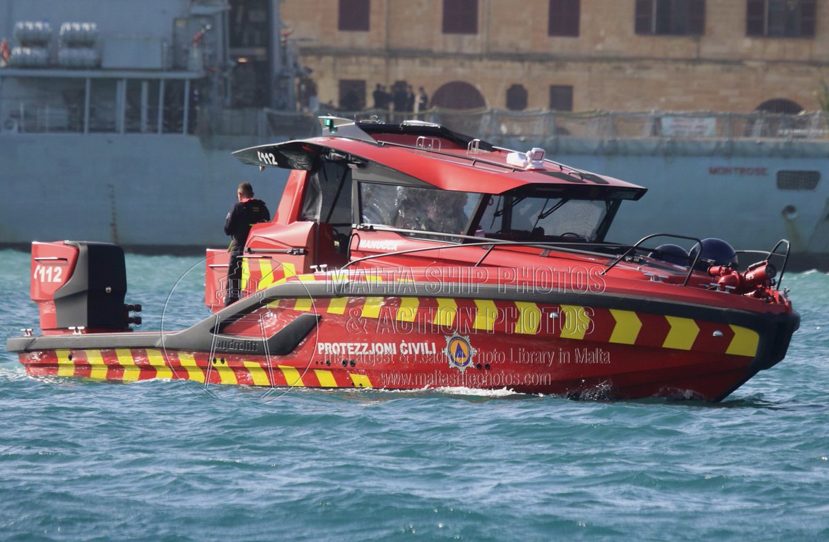 Shipguru's tweet photo. #CivilProtectionDepartment #2022built #Hydrolift_P42 #fireboat #MANUCCA #leaving #grandharbourmalta - 03.12.2022 - https://t.co/nfgboxcB5B - NO PHOTOS can be used or manipulated without our permission @hydroliftboats https://t.co/qsEzRCKuAo
