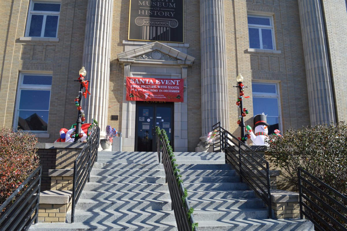 It is time! We are ready for FREE photos with Santa from 1:30-4:30 in the auditorium! We will have craft activities on the first floor and don't forget to vote for your favorite Dec-a-Tree! As a reminder, the museum will be open until 8:00 tonight. #Santa #PhotosWithSanta