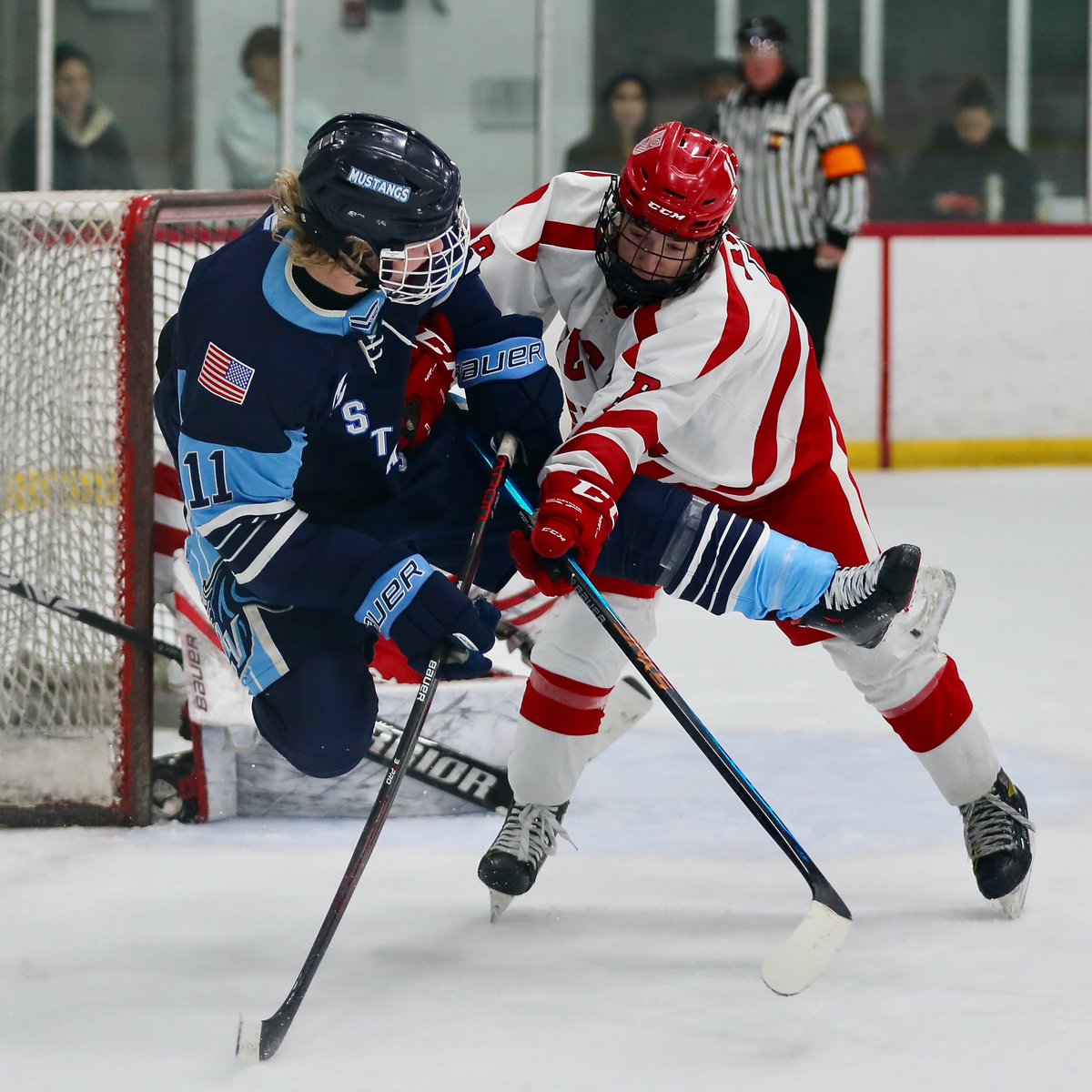 pablolophoto's tweet photo. No. 2 Regis Jesuit and No. 4 Ralston Valley battled to an overtime draw, 2-2, Friday night in the season-opening hockey game for both teams. @RJHSHockey @RJHSathletics @RegisJesuitHS @JeffcoAthletics @CHSAA @coloradopreps @aurorasports https://t.co/Ewi2jMzjwU