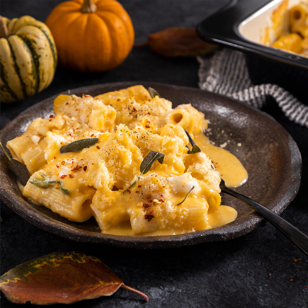 This recipe will give our haters pumpkin to talk about 😂 All jokes aside, this pumpkin pasta is the definition of comfort food 😇
Head to our website for the recipe 👀