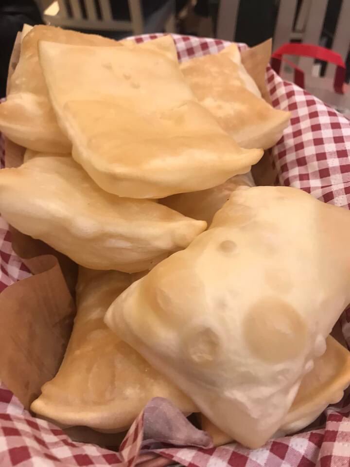 Cosa. E dite di 2 fette di prosciutto di Parma con un 2 pezzettini di gnocco fritto?
<a href="/parma_food/">ParmaFood.official</a> 
#cucina #ricette #food #streetfood #modena #parma #emiliaromagna