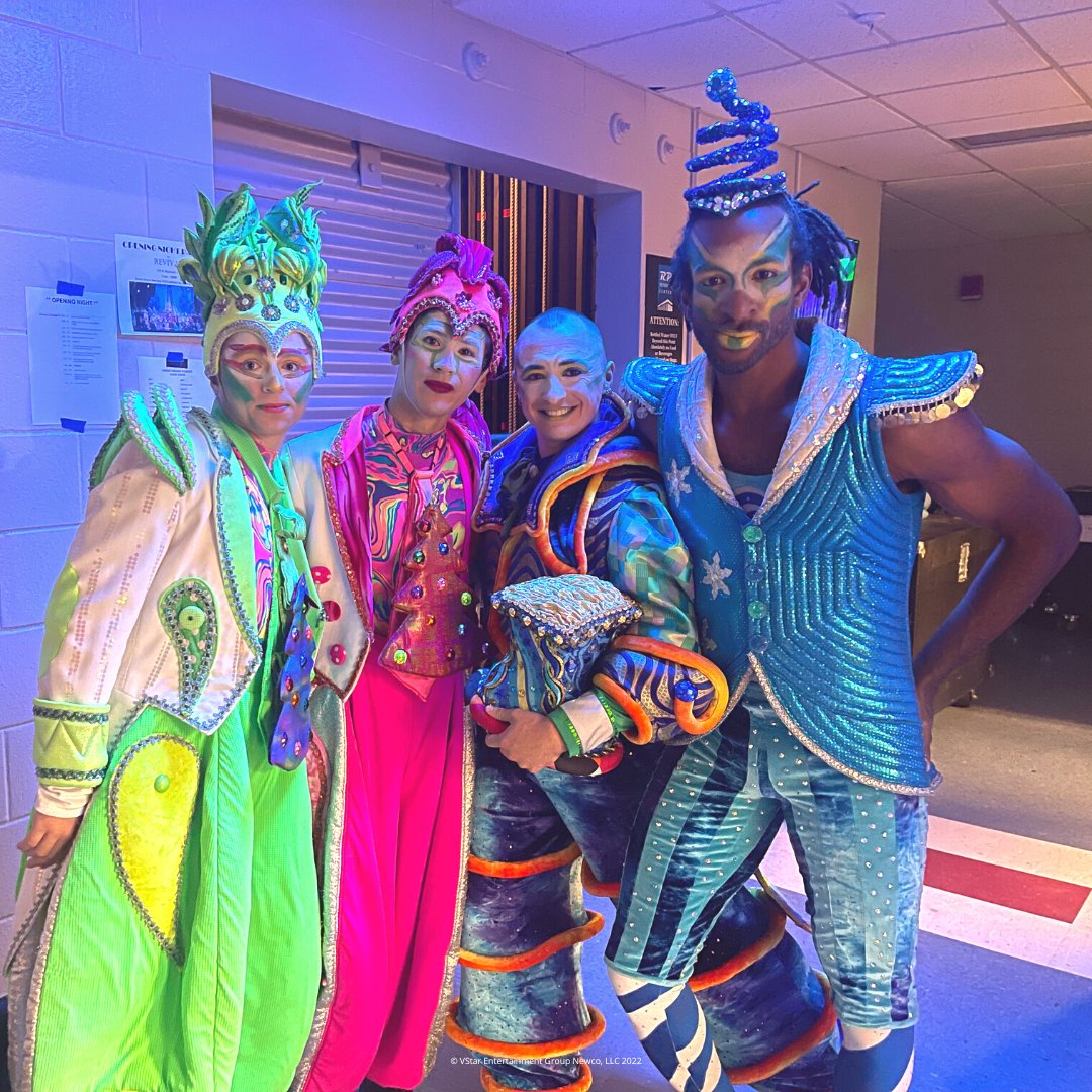 Cirque Dreams tweet media