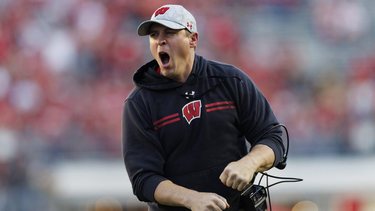 Jim Leonhard will REMAIN at Wisconsin under Luke Fickell as a defensive coordinator.