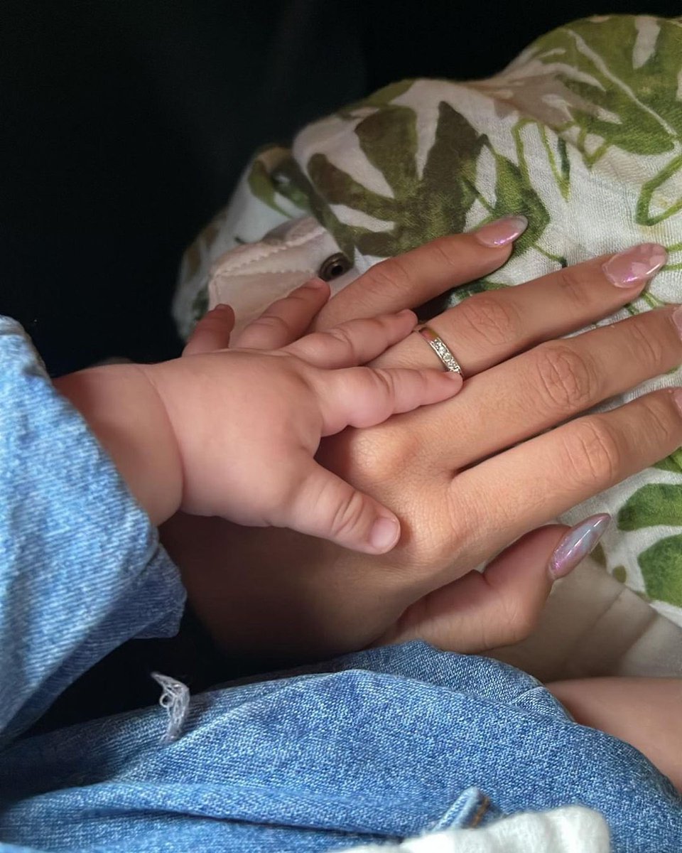 sabithinker's tweet photo. tópico sensível 🥺😭💕 https://t.co/xfxaw2xn7A