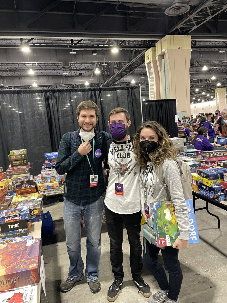 Role_Play_Chat's tweet photo. Playing some games with @OursPlayed!
First on the list is Dorf Romantik by @PegasusspieleNA  

#PAXUnplugged https://t.co/hrWfFrEIV8