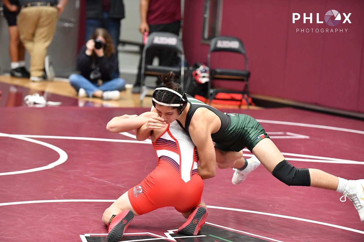 vypesideline's tweet photo. HAPPY SATURDAY !!
There is a lot of exciting wrestling happening today so stay tunedβ¦
#sportsphotography #sportsphotographer #maxprepsports #maxprepsphotographer #txhswrestling #wrestlinginvitational #wrestlingtexas #texaswrestling #wildfalcon #kearneyinvintational https://t.co/27DVGN2lKO